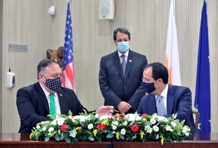 Οι ΥΠΕΞ Κύπρου και ΗΠΑ υπέγραψαν Μνημόνιο Συναντίληψης