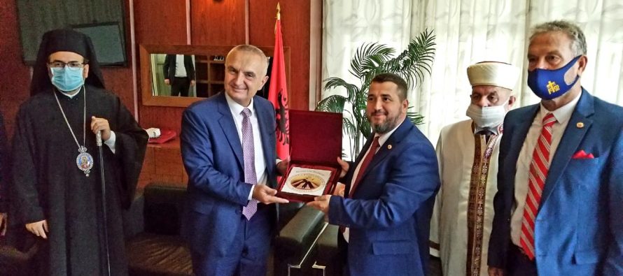 Ο Πρόεδρος της Αλβανίας Ilir Meta επαινεί τη διαθρησκευτική συνεργασία