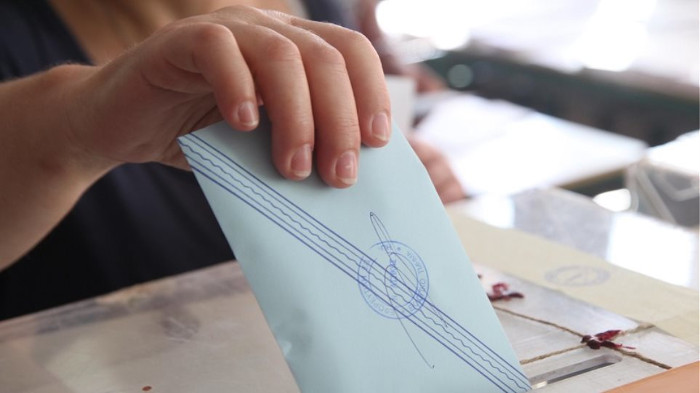 Τα βασικά σημεία του εκλογικού νόμου για το δικαίωμα συµµετοχής στις εκλογές των αποδήμων